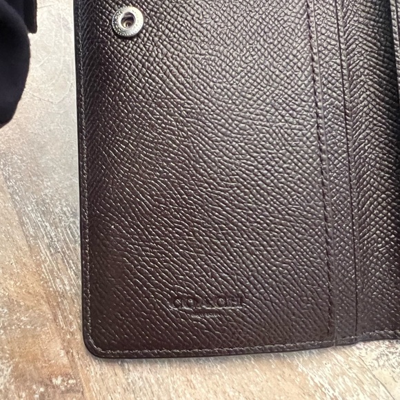 Coach Leather Slim Wallet - Picture 4 of 6